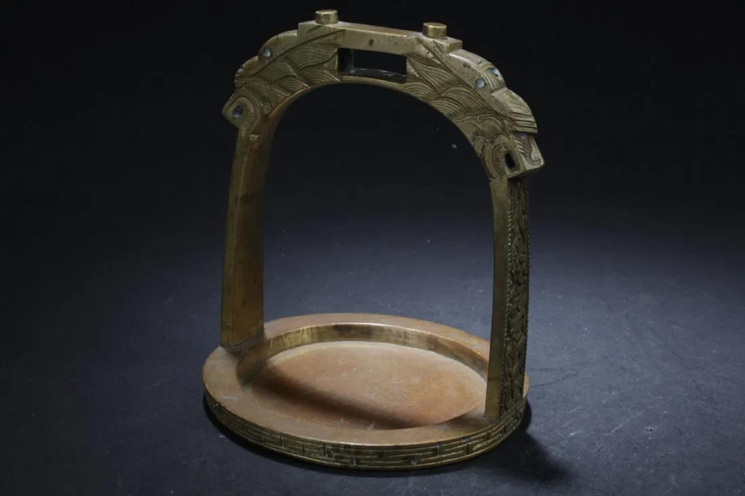 Antique Bronze Stirrup