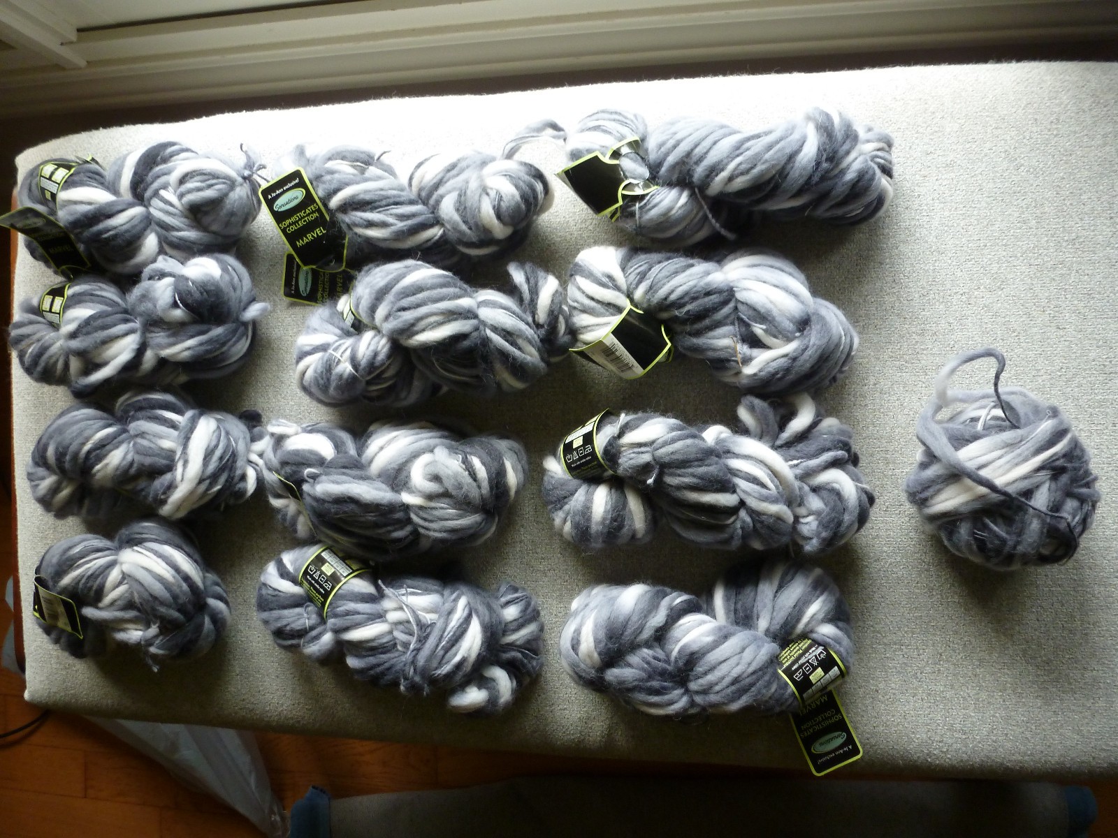 Sensations Sophisticates Collection , Color 43591, Lot 952