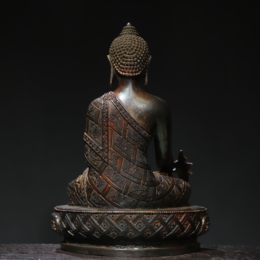 Bronze mud gold statue of Medicine Buddha