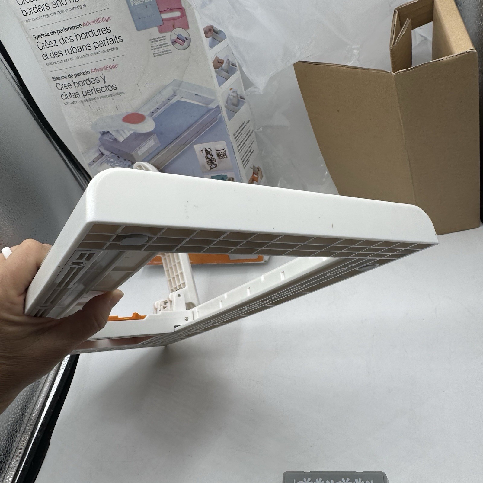 Fiskars Advantedge Punch System W Flower Garden Cartridge Create Perfect Borders