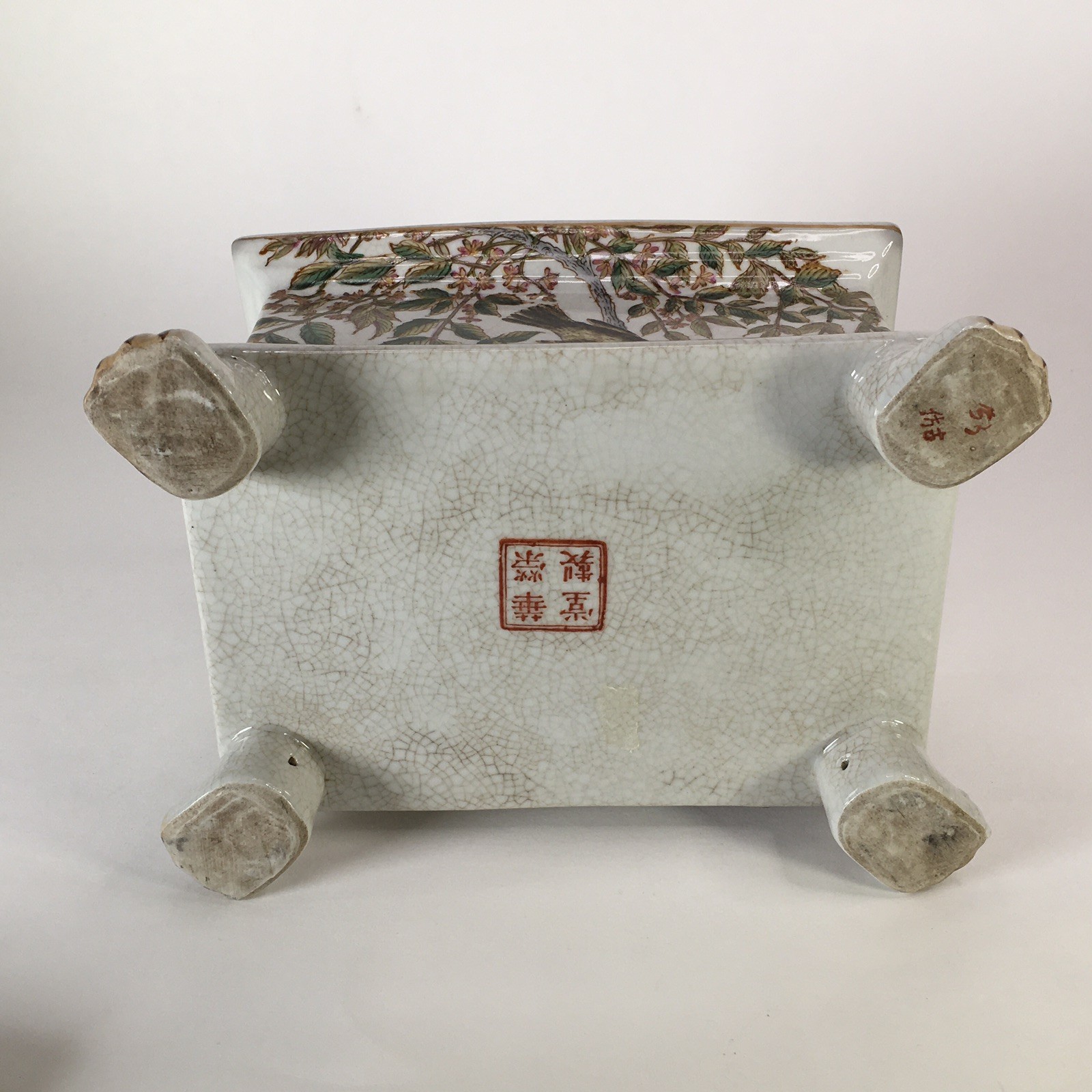 Vintage Hua Ping Tang Zhi Porcelain Chinese Bird Trinket Box Hand Painted