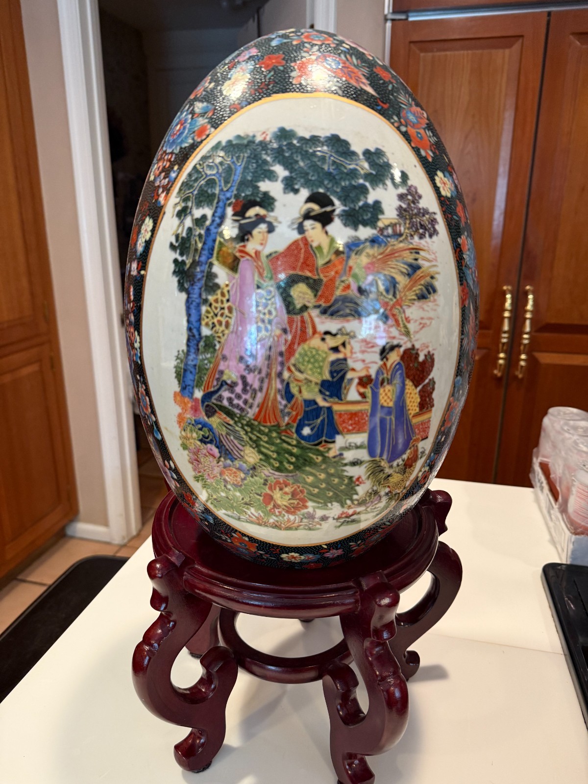 Hand Painted Geisha Girls Large 14″ Porcelain SATSUMA Egg w Stand Made in China