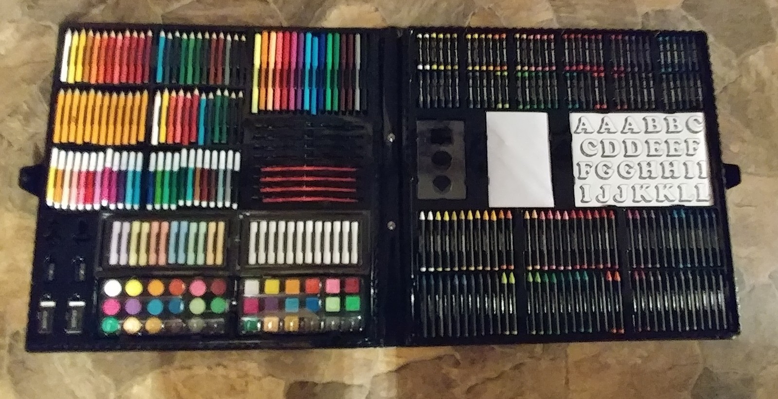 Creatology Huge 500 piece Art Set Crafts Repairs Group Project 40% SALE NEW FREE