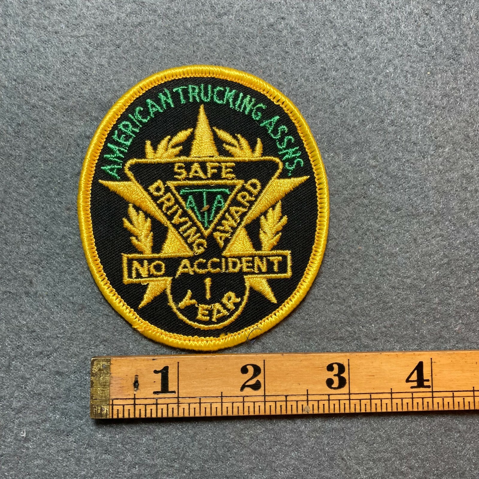 American Trucking Association Safe Driving Award No Accident 1 Years Patch H7