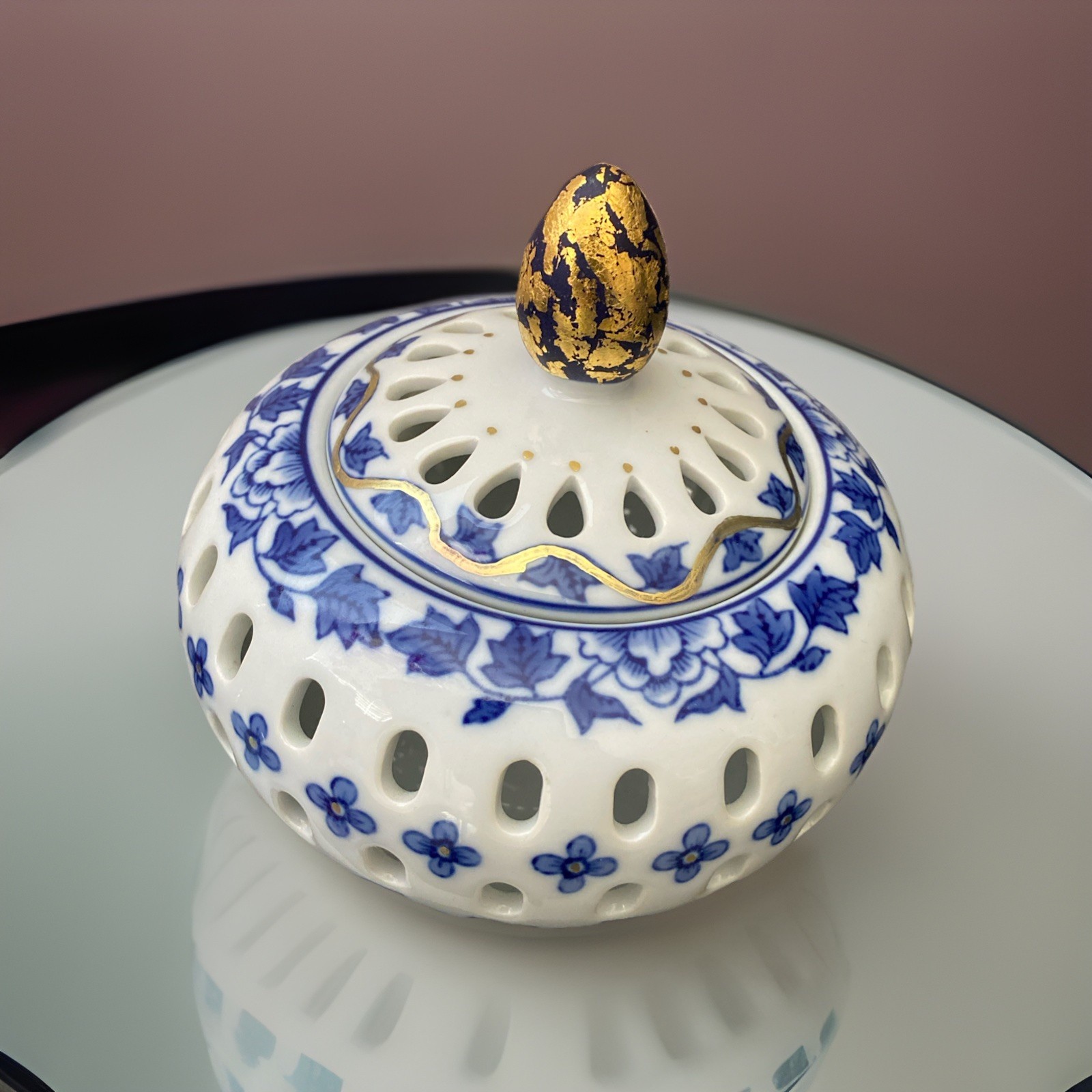 Bombay Incense Burner Potpourri Votive Holder Bowl W/Lid Blue & White 6″ in Dia