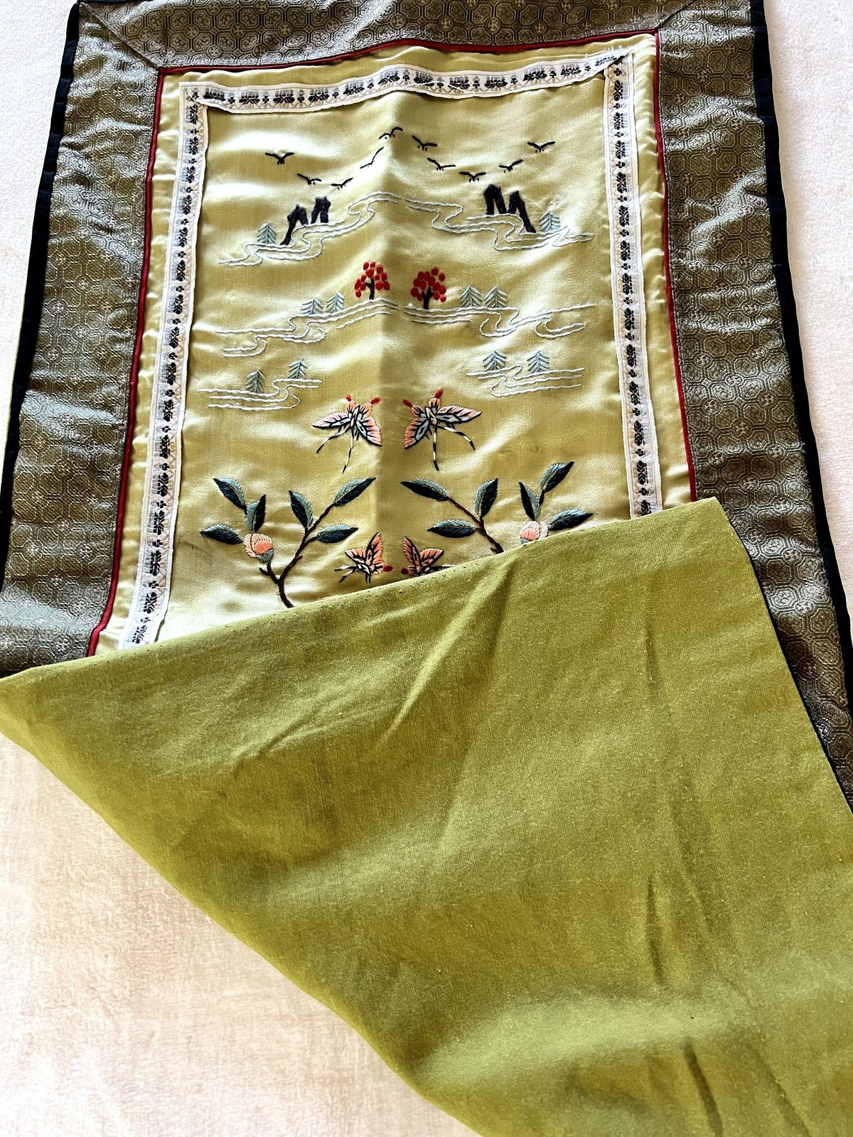 19th Century Chinese Chinoiserie Silk Hand Embroidered Panel 36 x 13