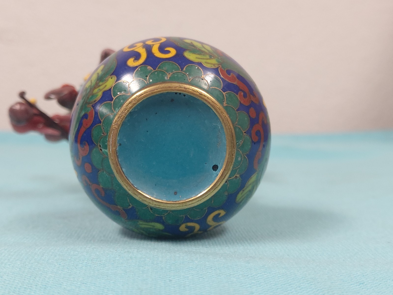 Vtg Chinese Cloisonné Vase Gemstone Flowers Metal Enamel Bird 6″ Tall VGUC