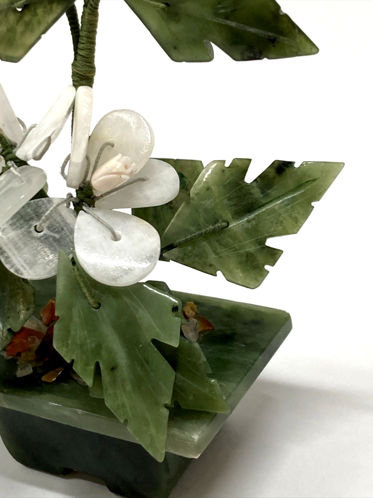 Chinese Jade and Agate Bonsai White Flower Arrangement in Green Jade Pot