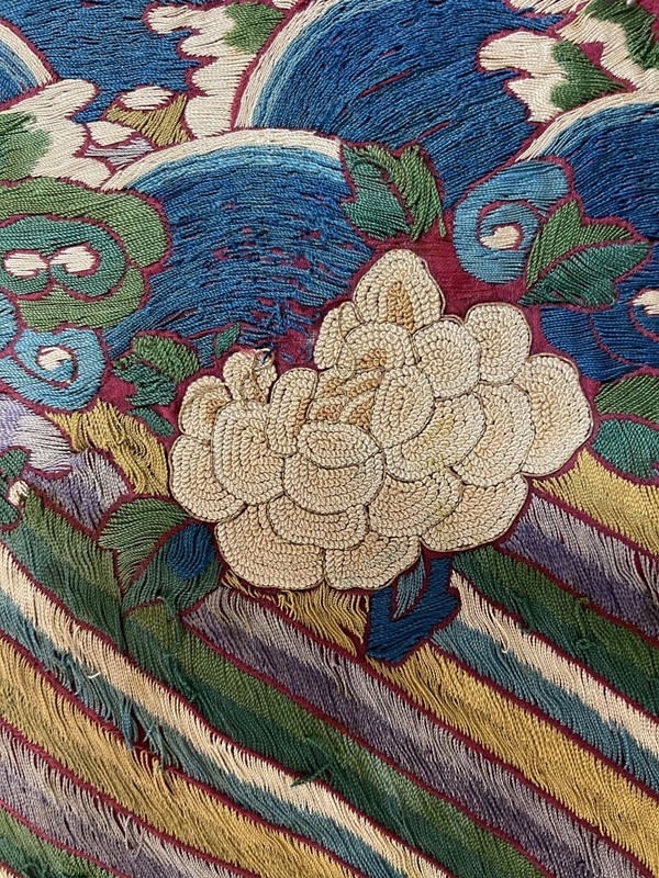 OLD CHINESE SILK EMBROIDERY FRAGMENT SILK COAT