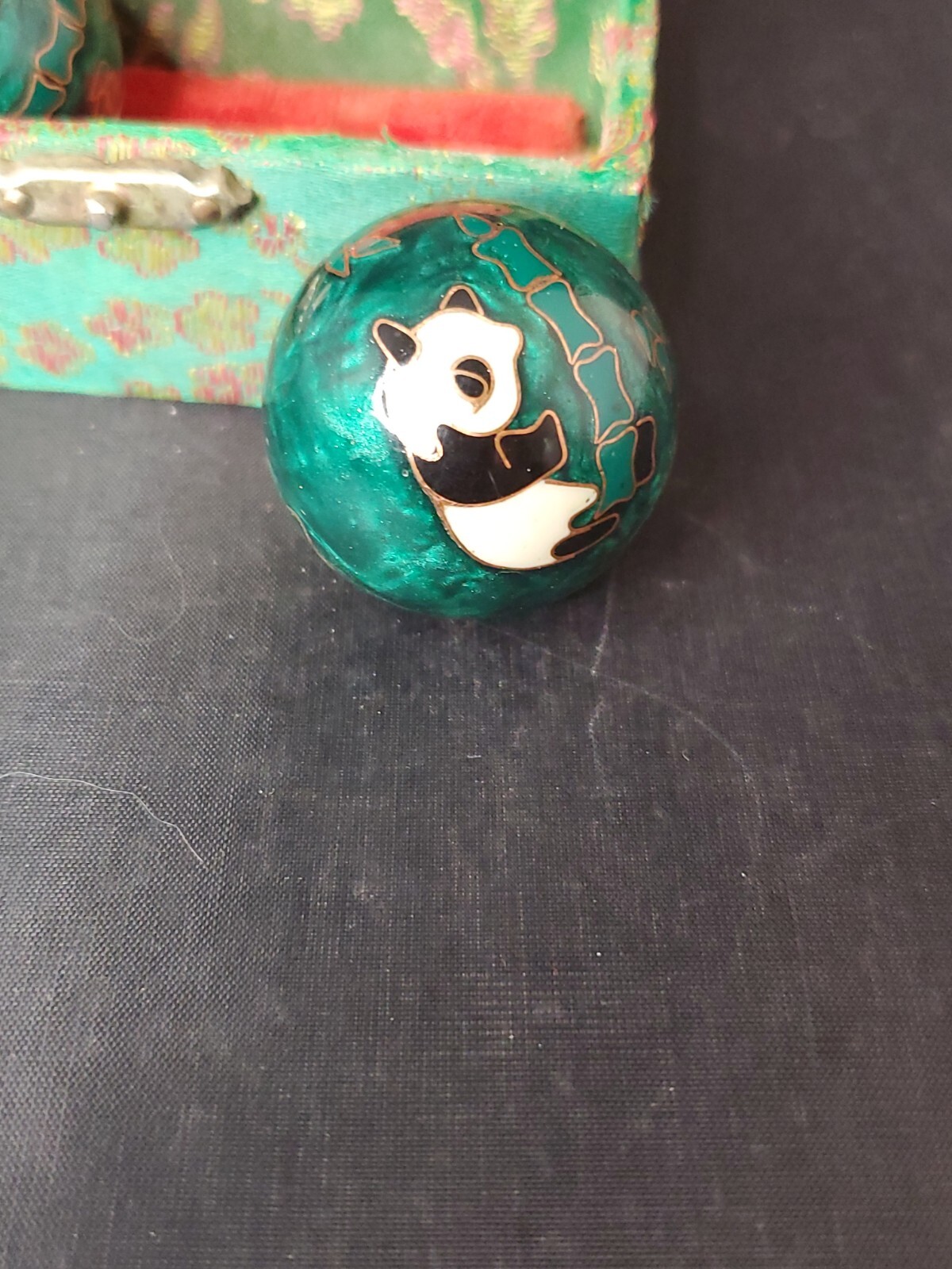 Chinese Harmony Balls Exercise HAND Therapy MEDITATION Metal Chiming Panda Bears