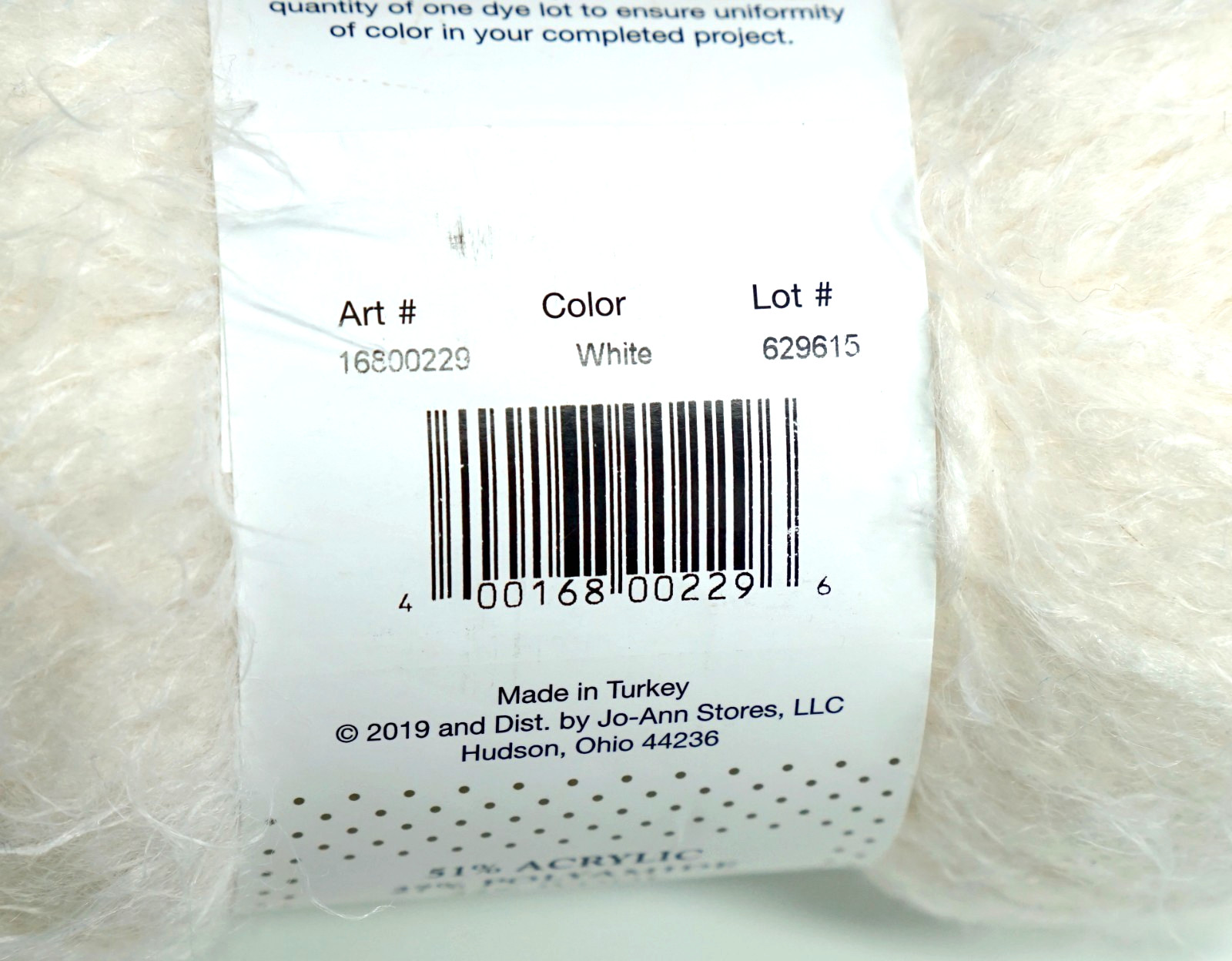 Vtg BUTTERCREAM LUXE CRAFT ANGEL HAIR Yarn White 3.5oz. 110 yds Wool Blend