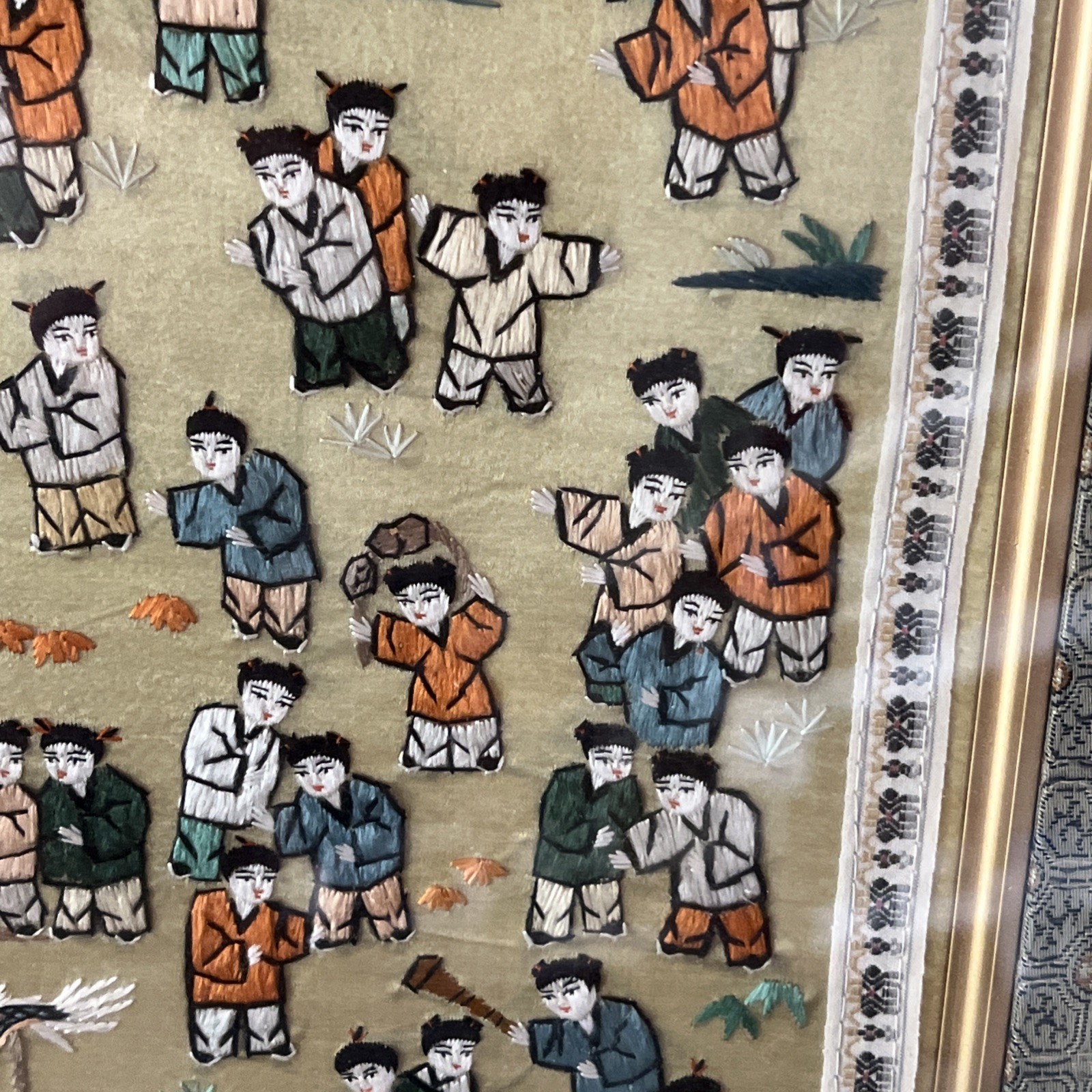 Chinese 100%Hand embroidered Peking Embroidery Art: Party painting screen