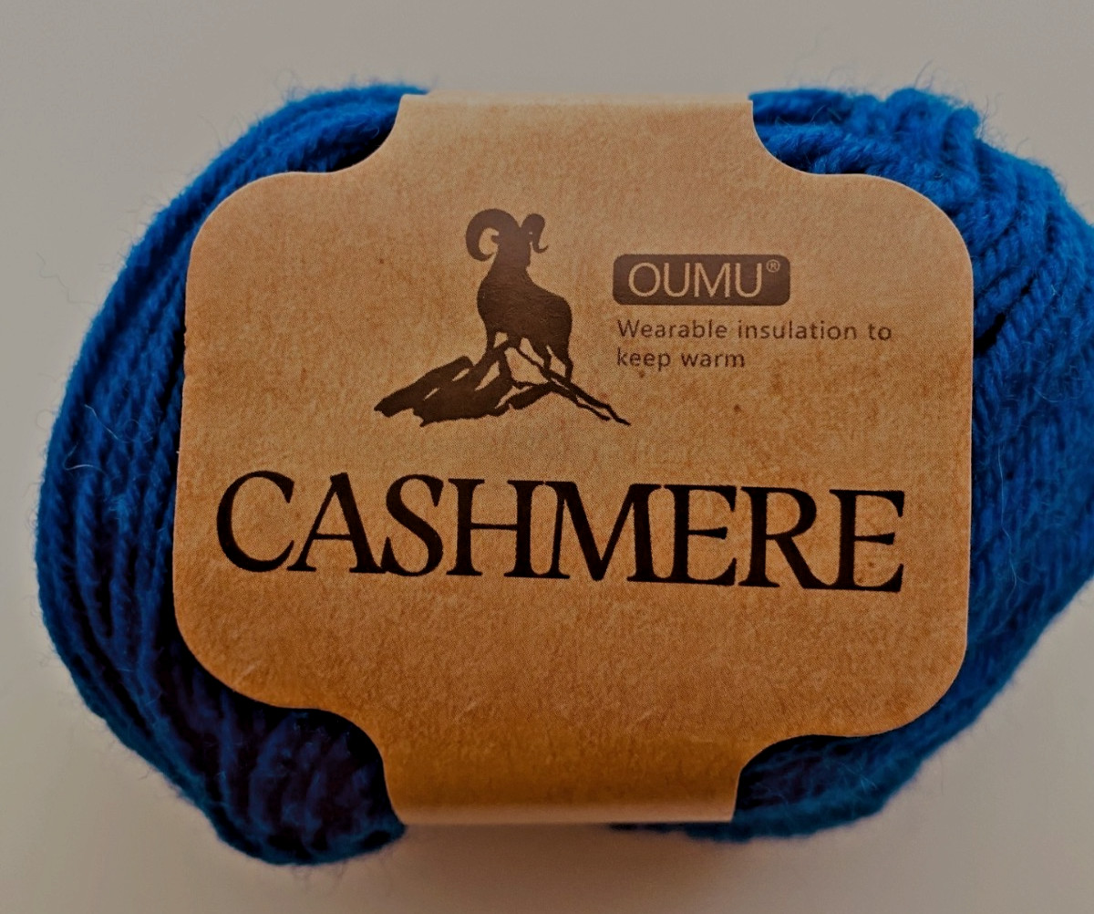 Lot of 5 Skeins Yarn-DEEP BLUE- 10% CASHMERE, 90% MERINO WOOL