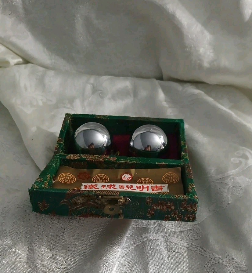 Vintage Iron Balls (Energy/meditation/Stress) 1980’s With Pamphlet And Box