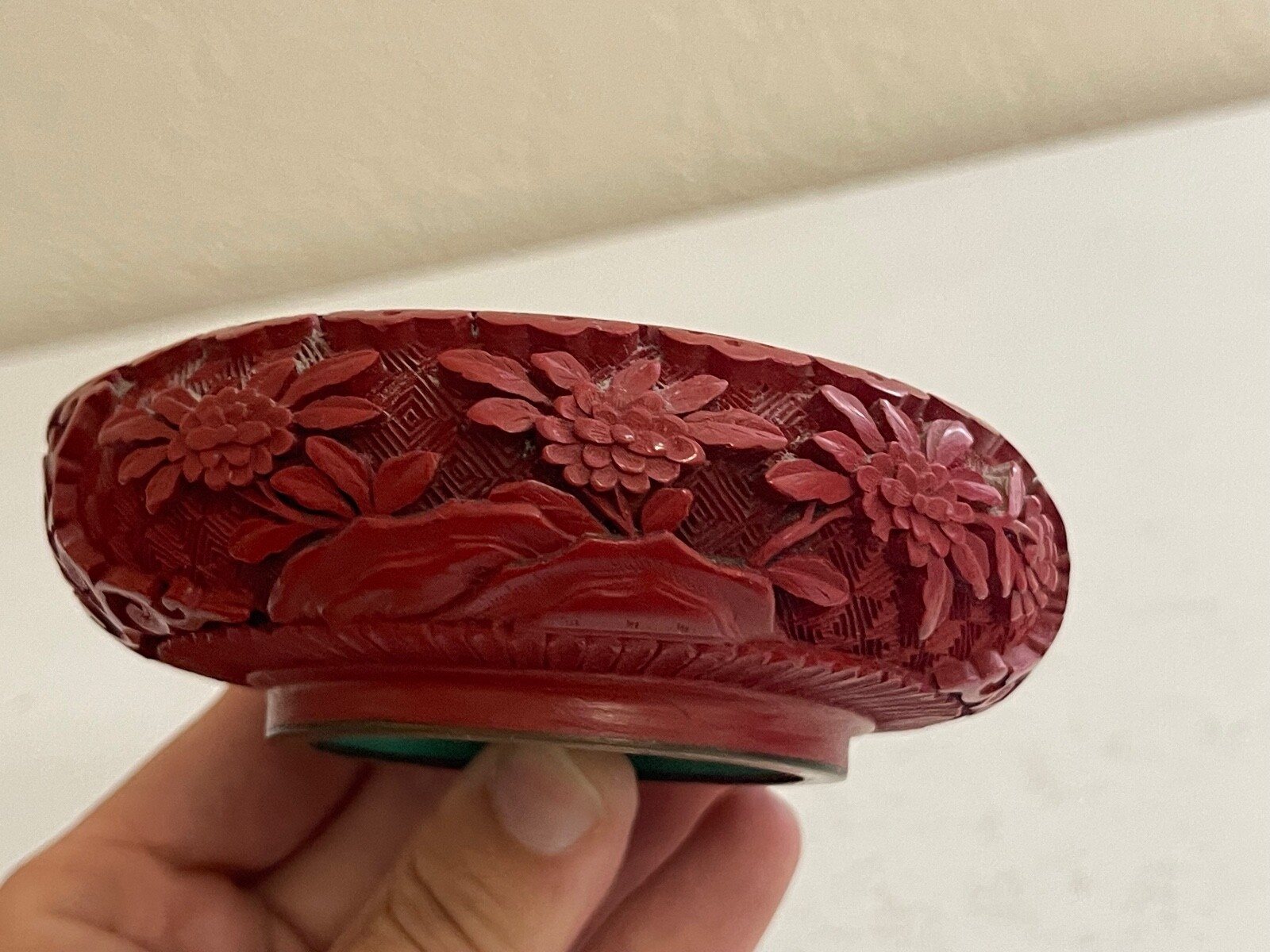 Vintage Chinese Cinnabar & Cloisonne Ashtray w/ Floral Decoration