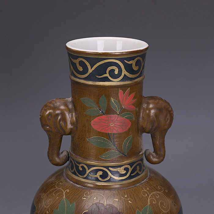 9″ Chinese Old Lacquer Glaze Porcelain Colour Decoration Elephant Ear Vase