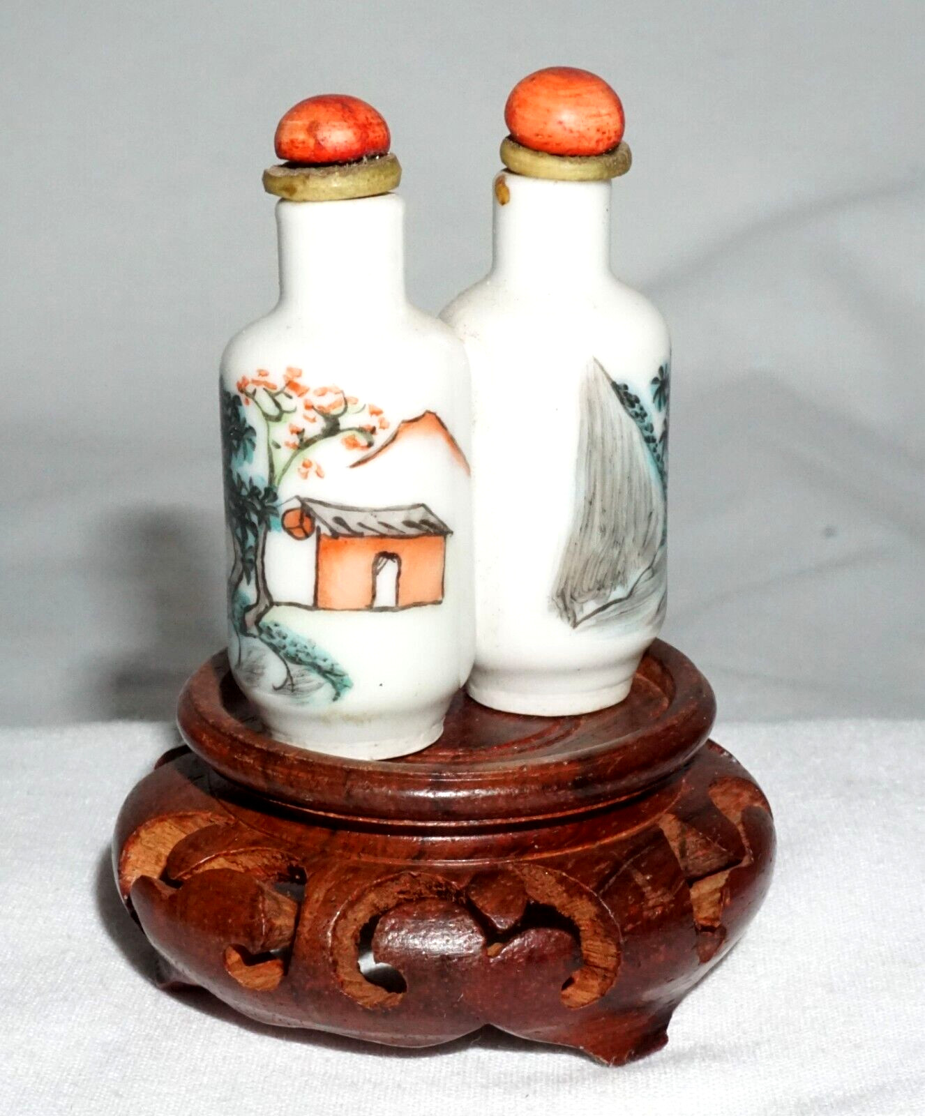 Antique Chinese Porcelain Snuff Bottle w. Landscape & Marks on Base (LLA) IC