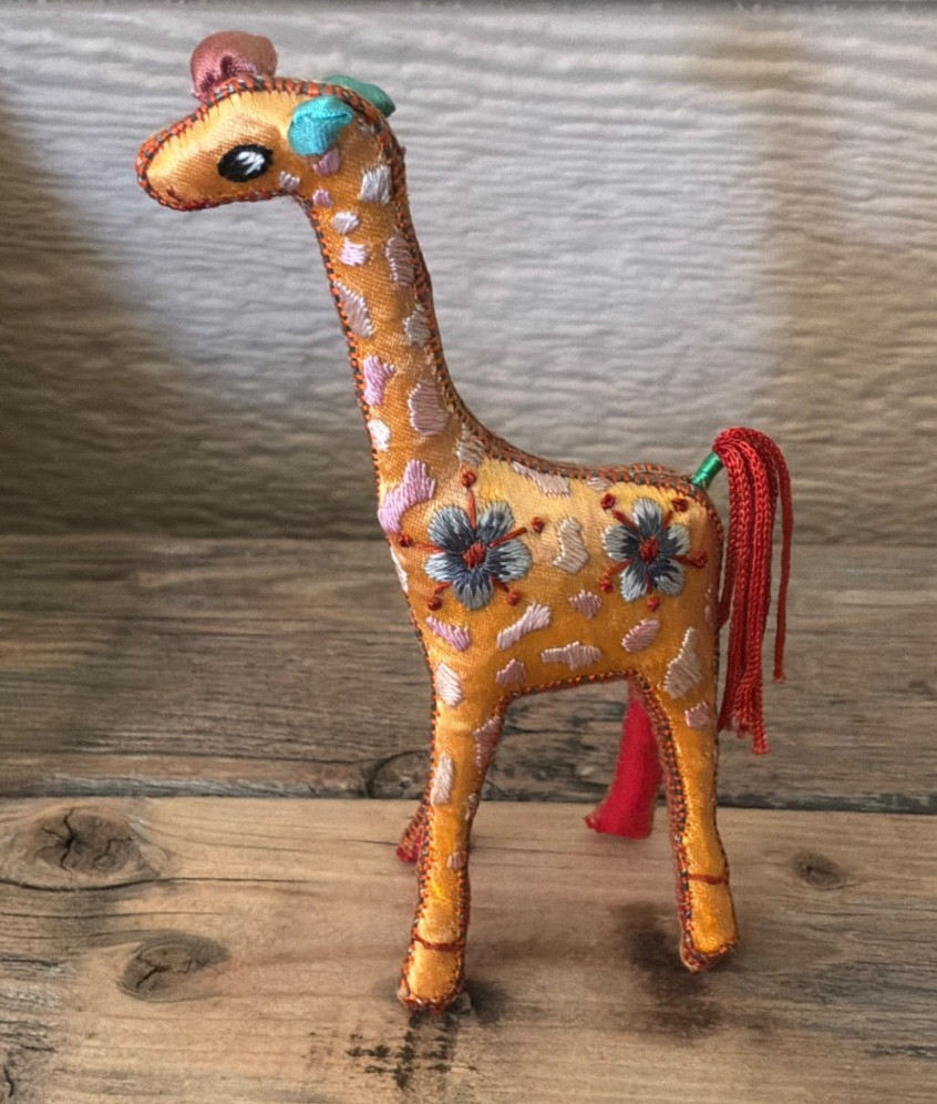 Vtg Handmade Miniature Chinese Embroidered Silk Giraffe