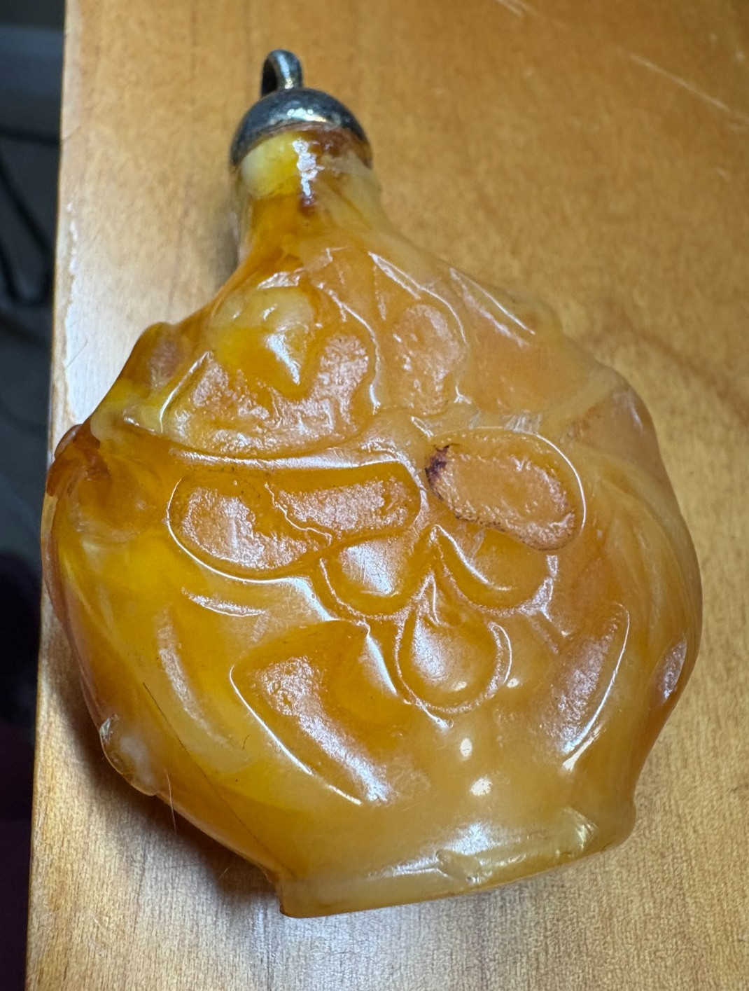 Vintage Carved Agate Snuff Bottle Pendant