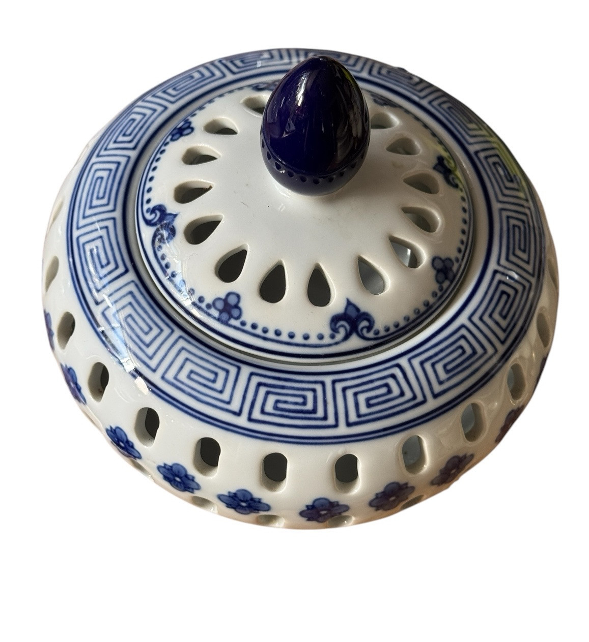 Bombay Company Incense Burner Blue & White 6″ in Diameter