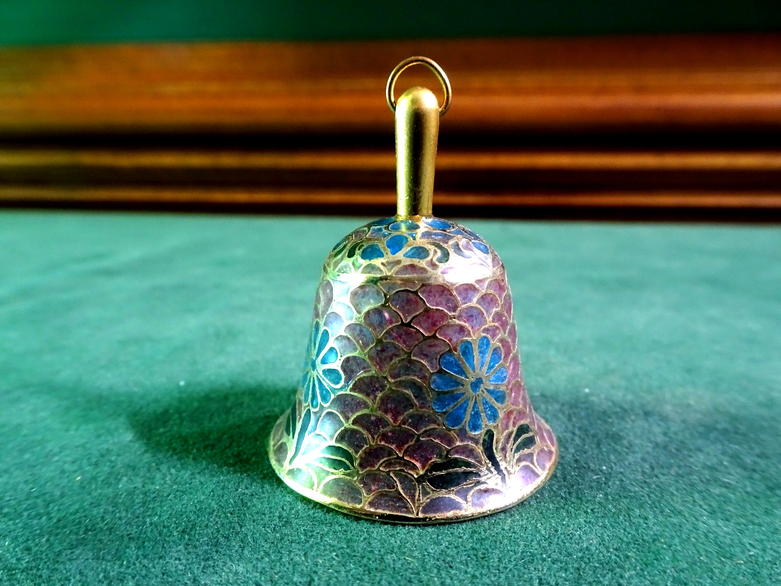 MINIATURE CHINESE PLIQUE-A-JOUR BELL W. HANDLE, RING TO HANG, FLORAL, BLUE DAISY