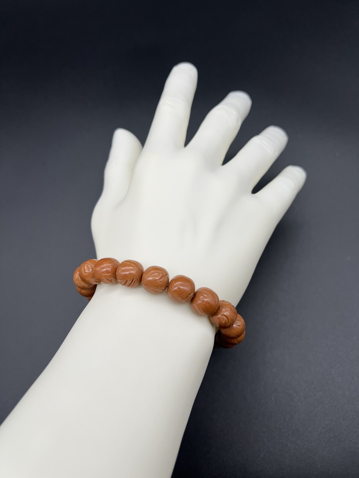 11×10.5mm dragon patterned peach pit bracelet 10mm精工老型龙纹桃核手串