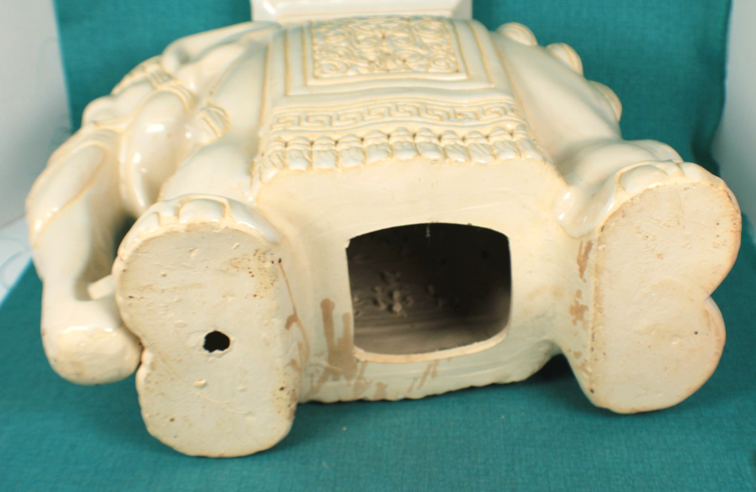 Mid Century Asian Style Ceramic Elephant Plant Stand Beige/ Off -White
