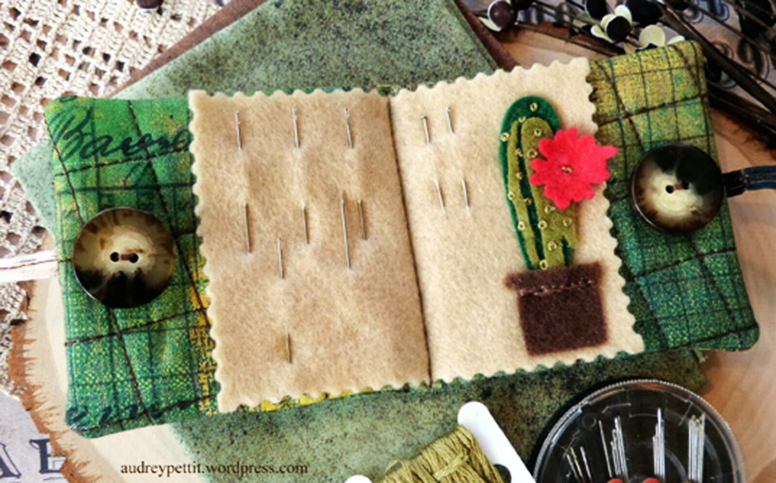 Sizzix Thinlits Funky Cactus 9PC set #665365 Retail $19.99 by Tim Holtz