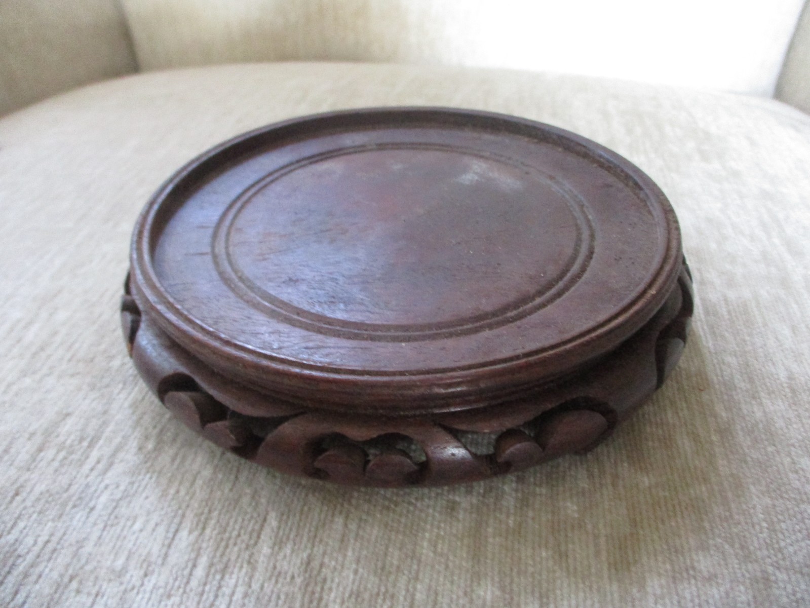 VTG CHINESE CARVED WOODEN VASE LAMP PEDESTAL BASE STAND 4.75″ Diam