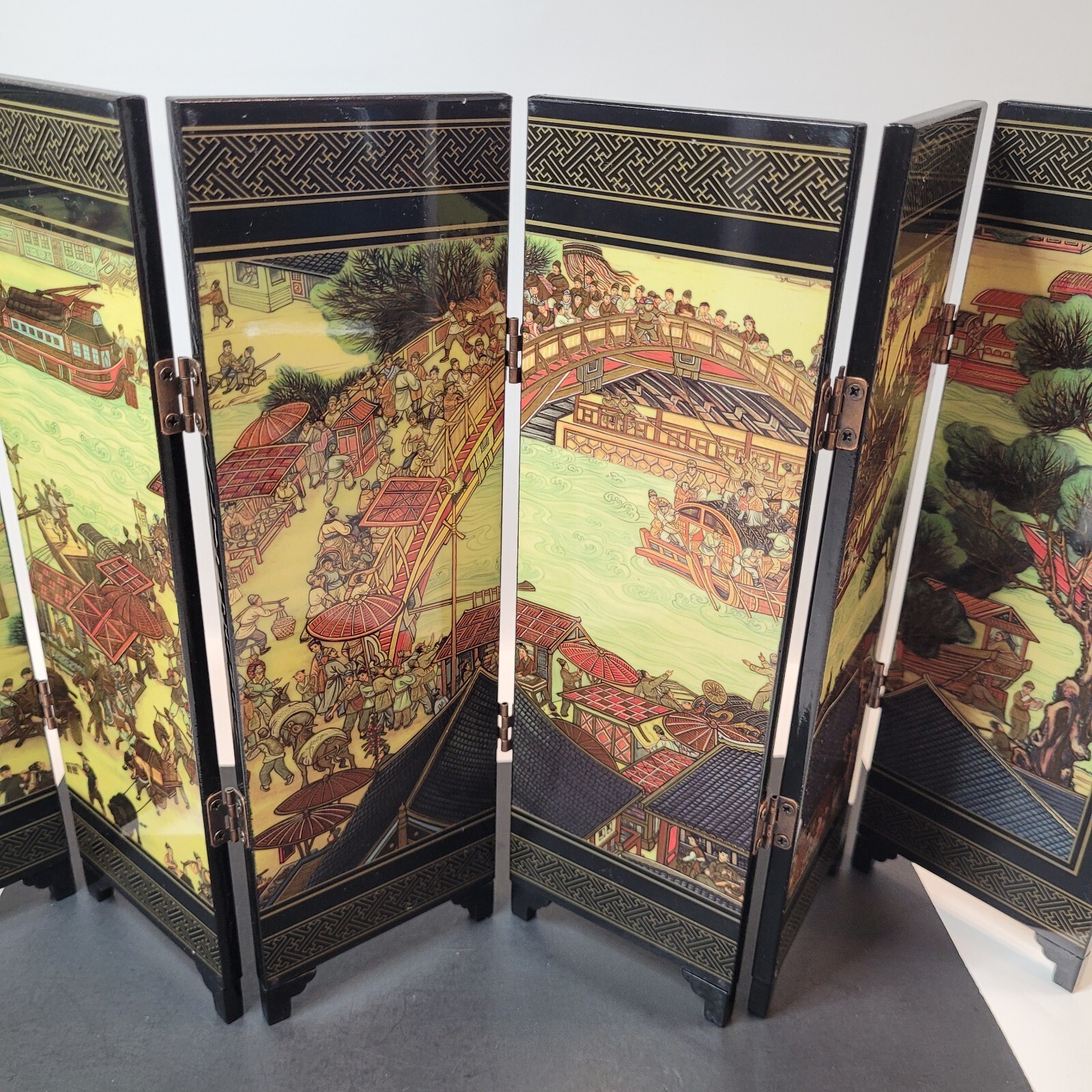 Asian Tabletop Folding Screen 4 Panels 2 Sided Festival Scene Acrylic 9.5×18″
