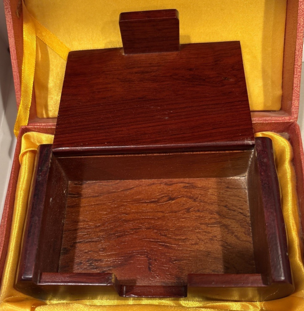 VTG. Chinese Peking Opera Wooden Box Facial Make-Up 24K Plate Jiao Zan Zhang Fei