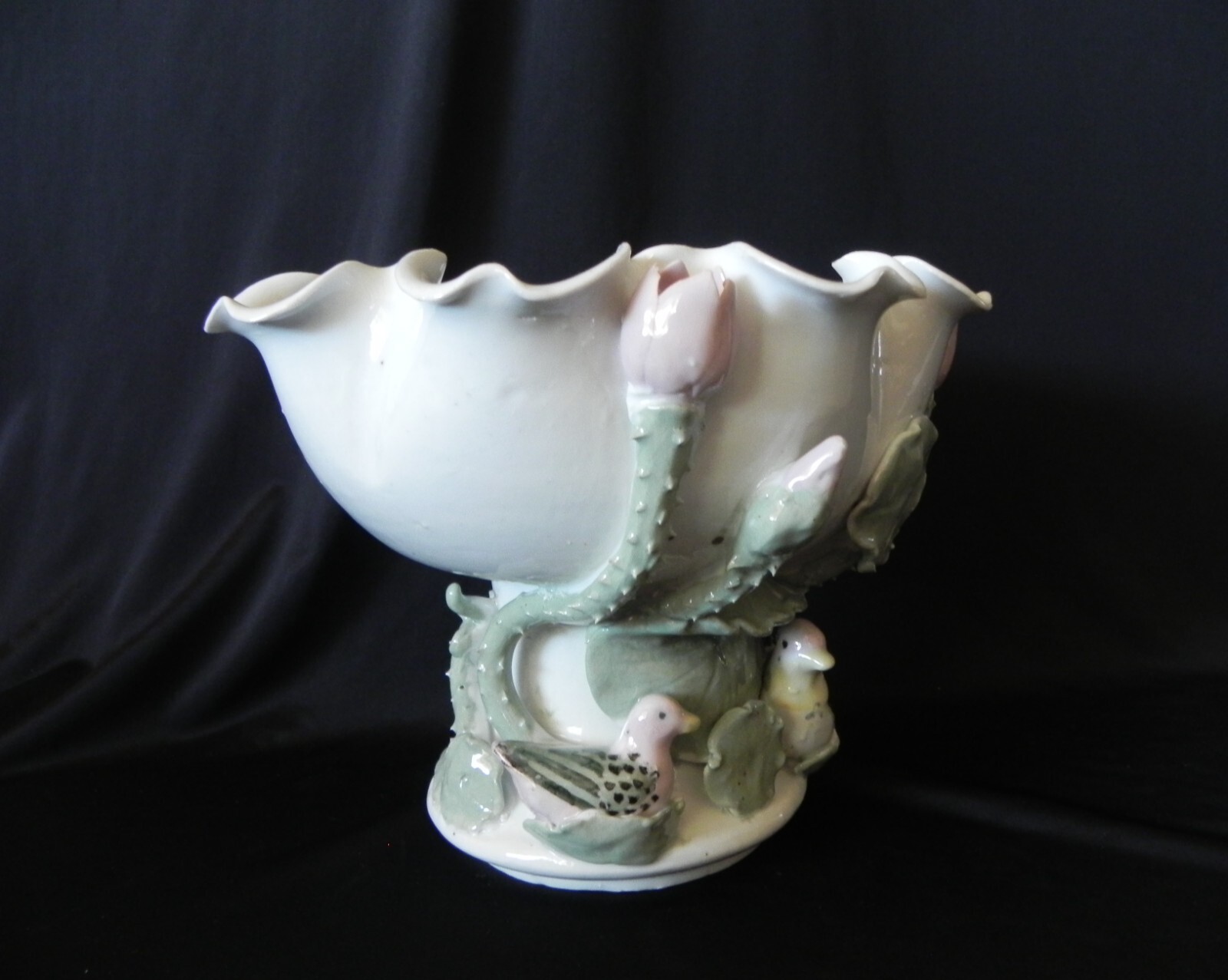 Blanc de Chine White Lotus Lily Pad Ducks FLOWER FROG Porcelain Pedestal Bowl