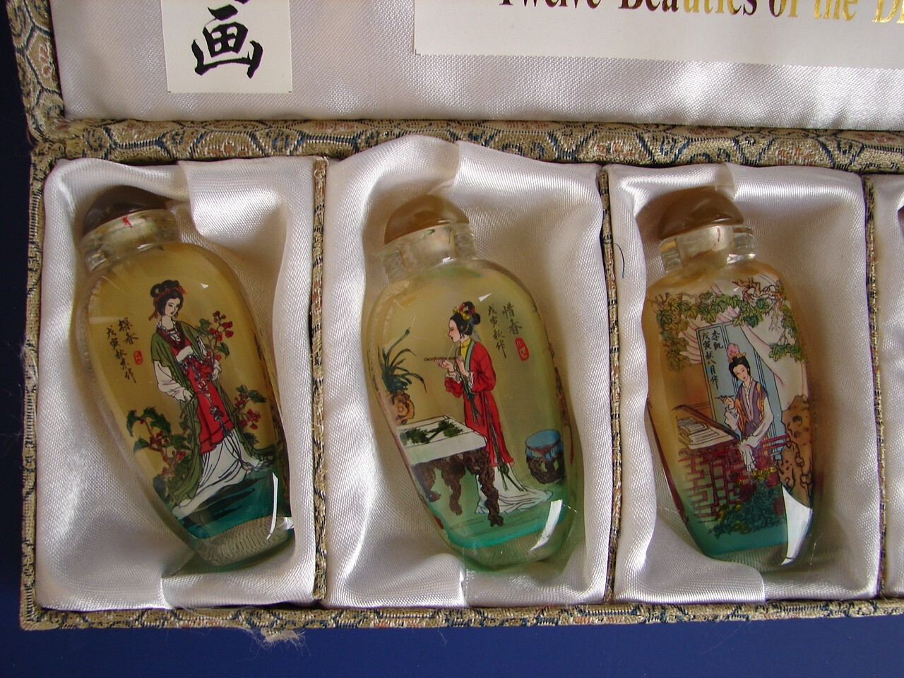 6 Chinese Hand Painted Snuff Bottles 12 Beauties Jinling Dream of Red Mansions