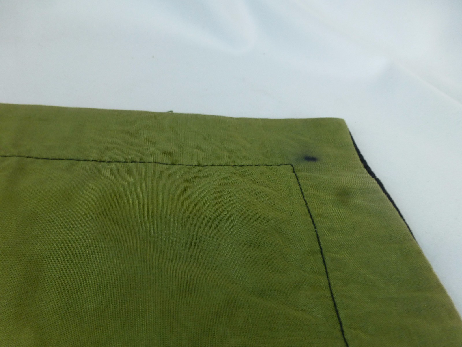 Vintage /Antique Chinese Embroidery unframed textile [Y8-W7-A8]