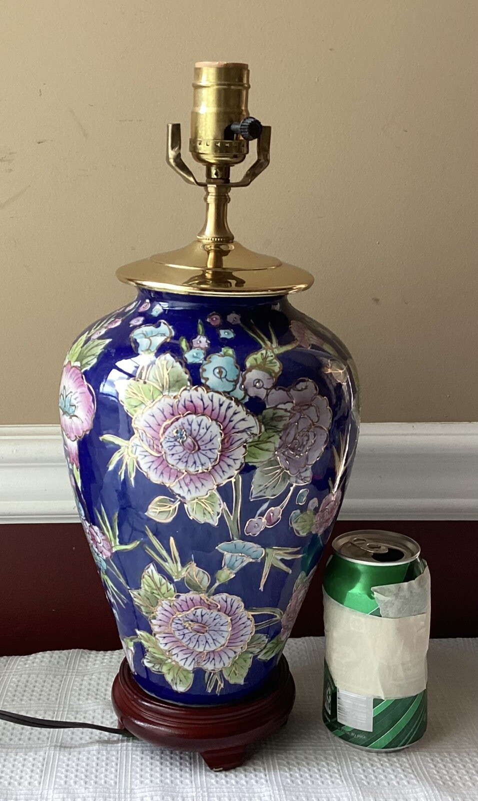 Vintage Chinese Cobalt Blue Porcelain Floral Vase Lamp Chinoiserie 16″ Working