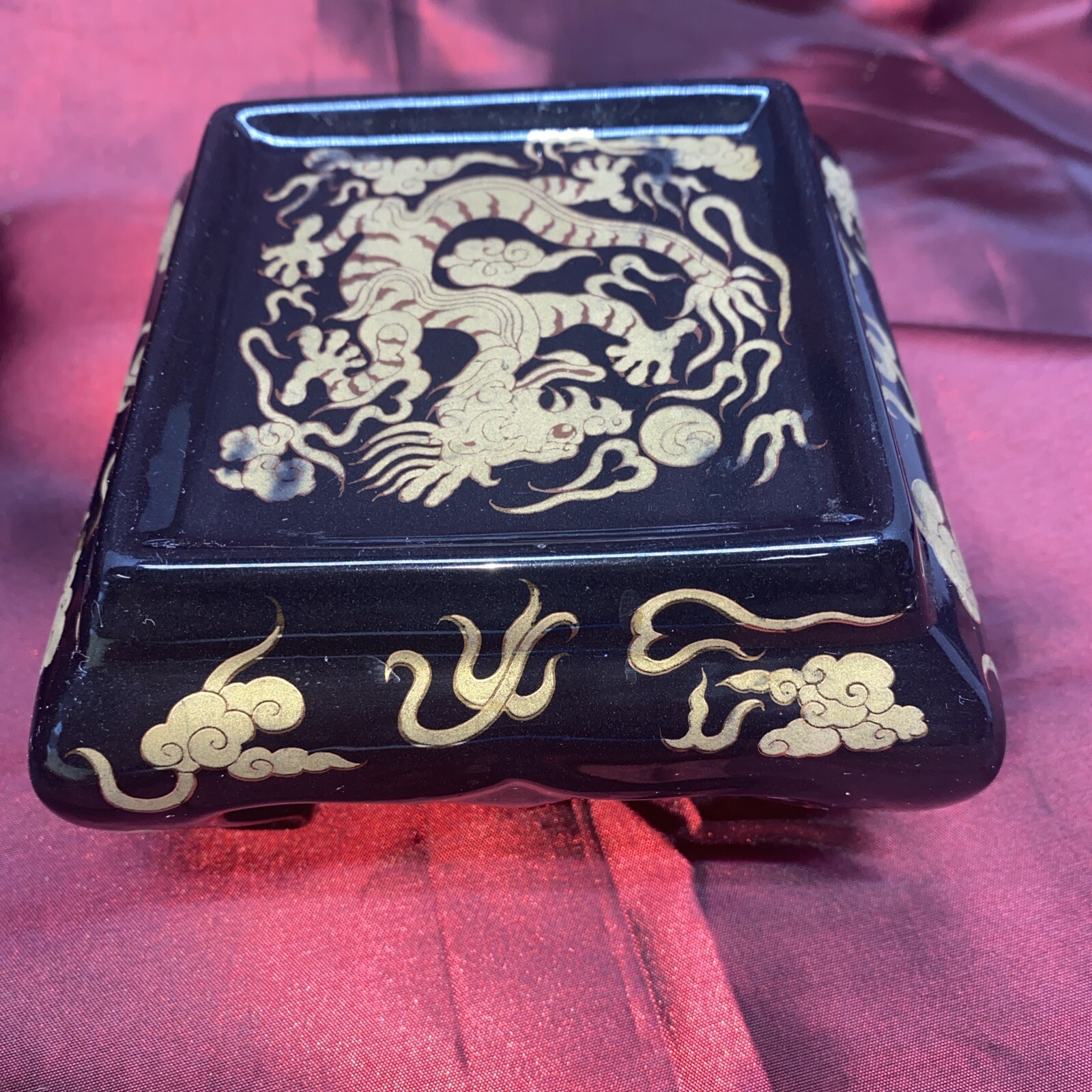 Black & Gold Dragon Trinket Base Candle Yi Lin Arts Treasures of China See Burn