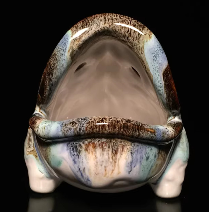 5.1″ Chinese Pottery Porcelain Pure Handcrafted Golden Toad Originality Ashtray
