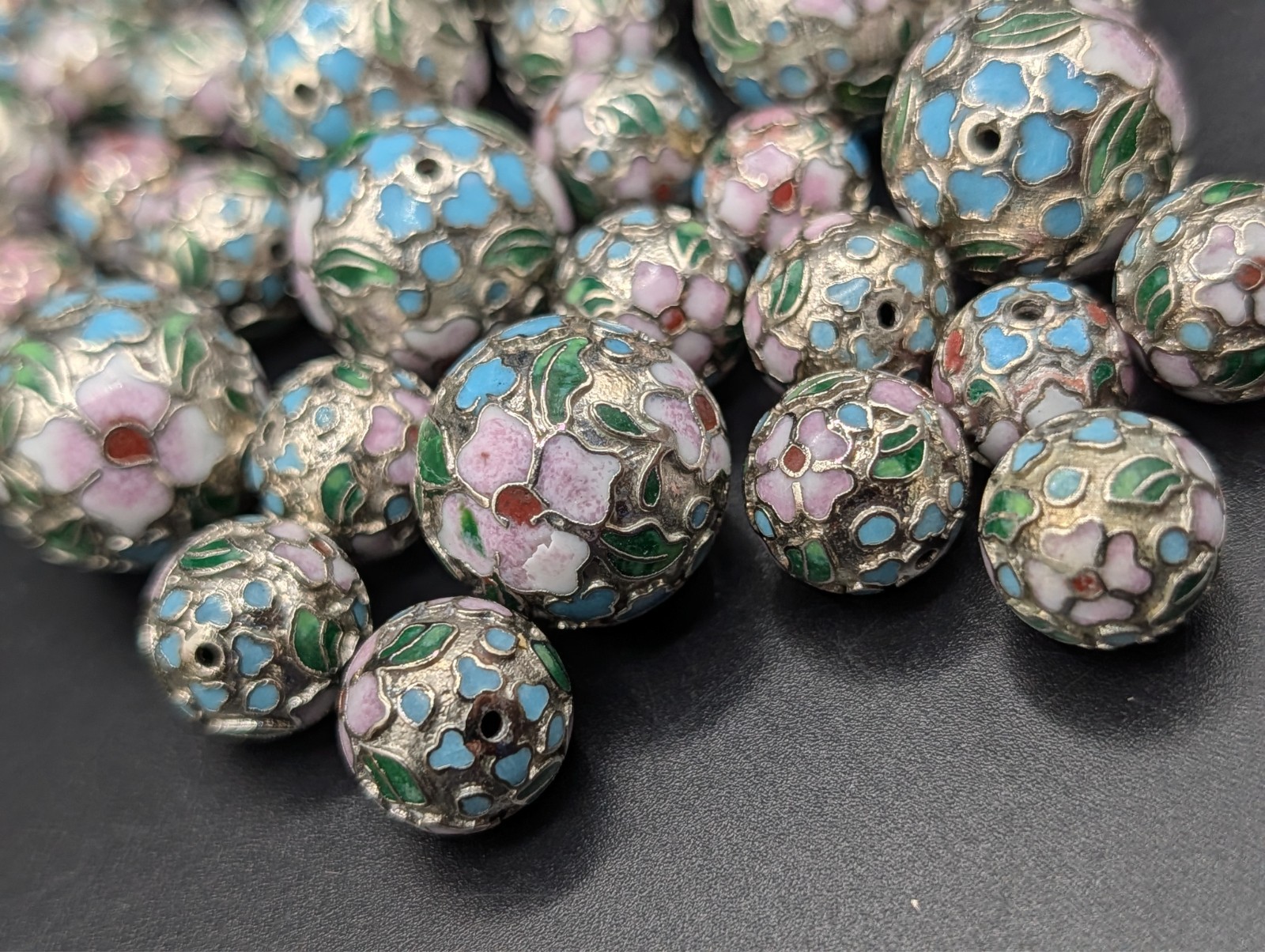 Assortment of Vintage Chinese Cloisonne Floral Design Silver Tone Beads – 40 pc