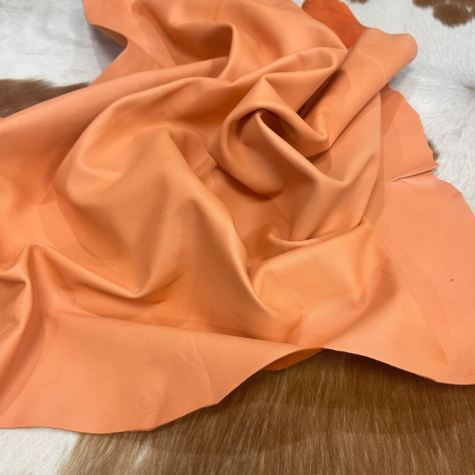 Avetco Economy Lamb Sheep Nappa Soft Leather hide skin 2 oz Peach