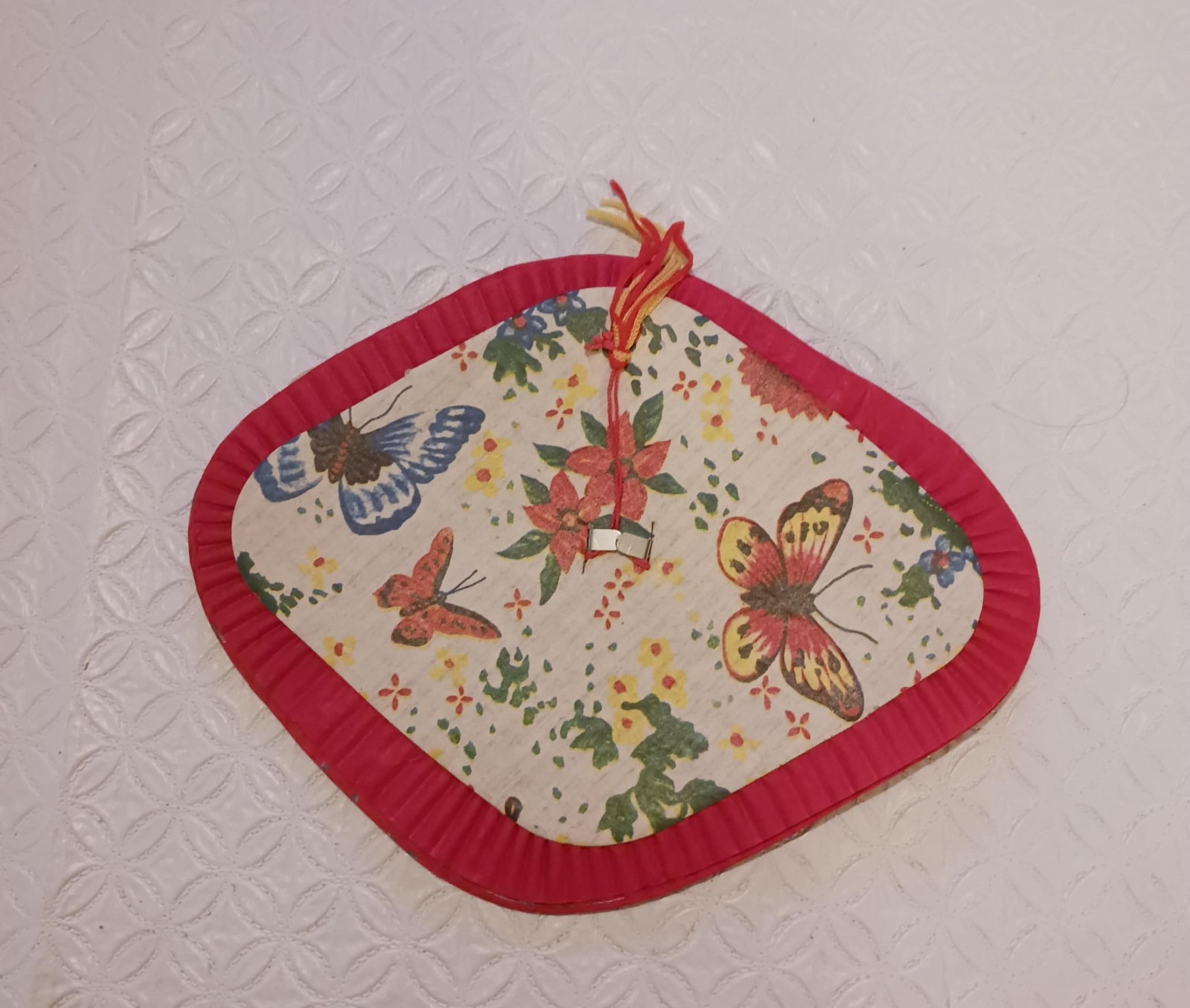 11 Vtg Chinese Accordian Paper Lanterns – Butterflies, Pointsettias, Flowers