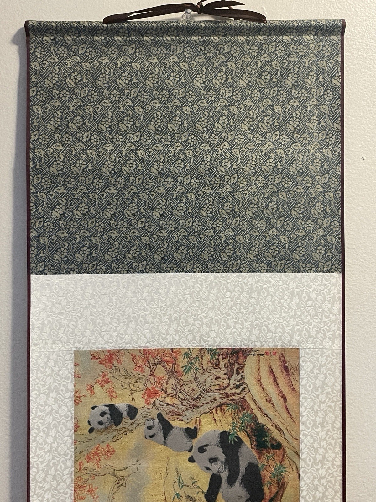 Chinese Shu Brocade Silk Scroll Pandas Wall Hanging Art Textile Presentation Box