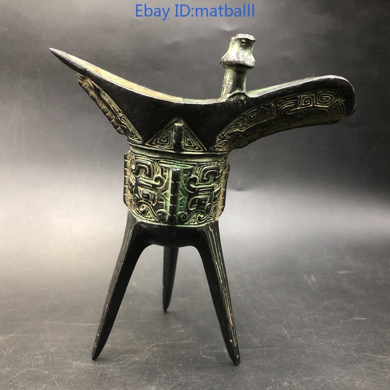 Retro Jue Style Wine Cup – Triangular Alloy Chinese Decor