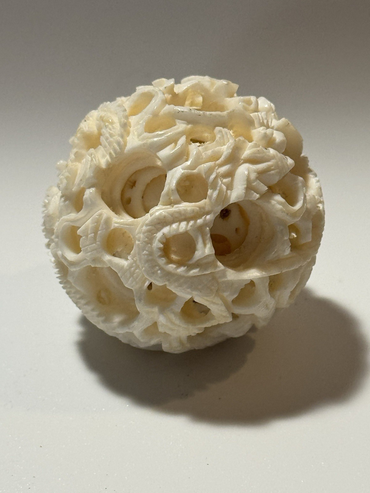 Chinese Carved Puzzle Ball Nested Sphere Intricate Devil’s Work Ball Concentrate