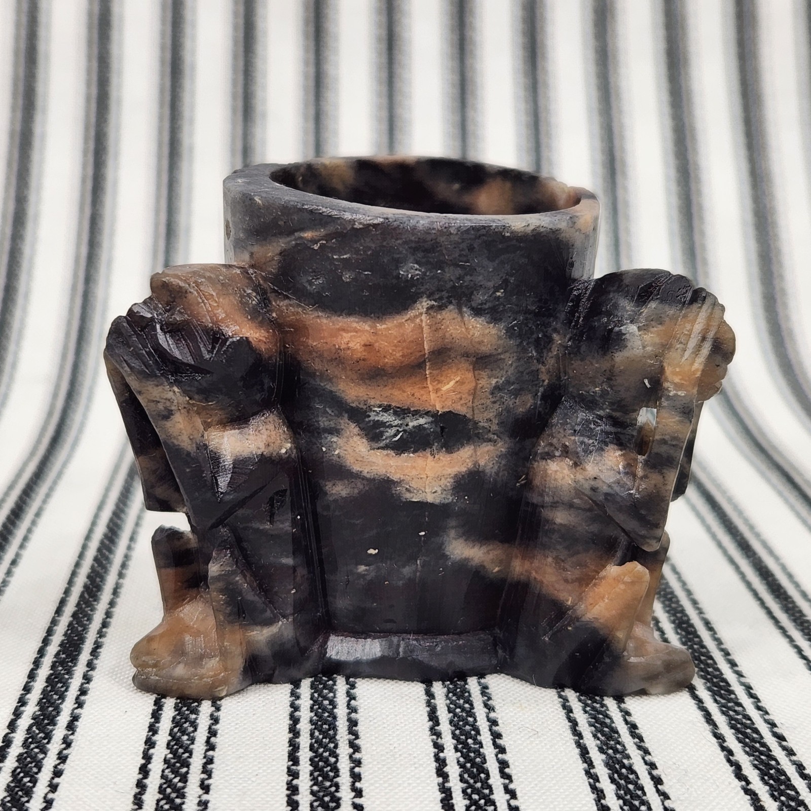 Hand-carved Chinese Shoushan Stone, Toothpick Holder – “Three Wise Monkeys”