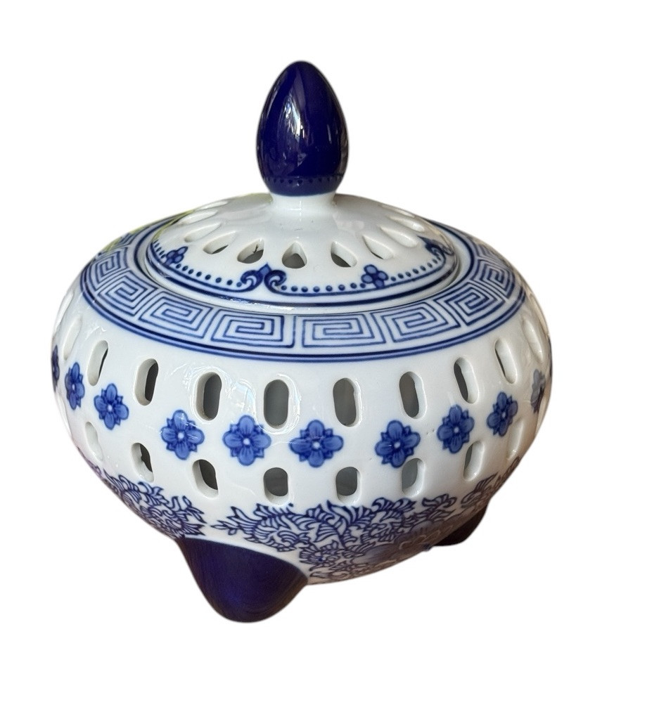 Bombay Company Incense Burner Blue & White 6″ in Diameter