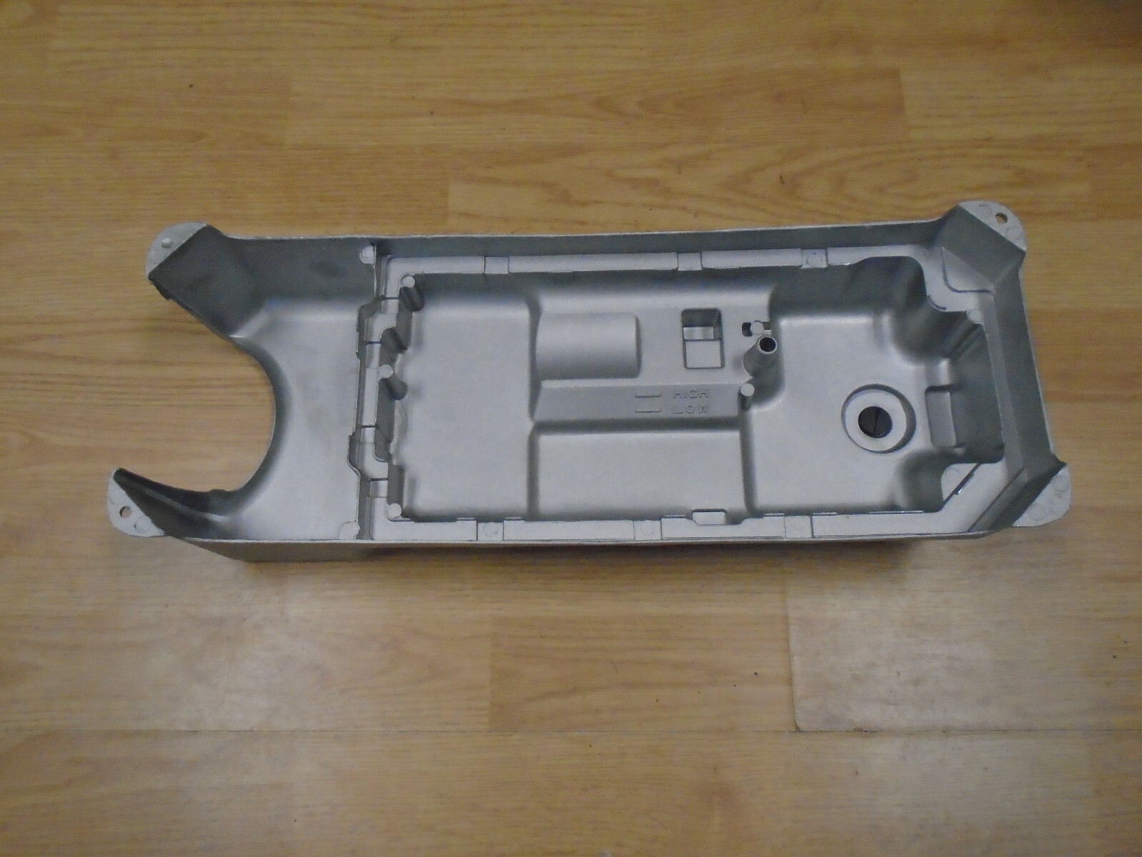 INDUSTRIAL SEWING MACHINE OIL PAN FOR JUKI DDL-5550 8300 8500 8700