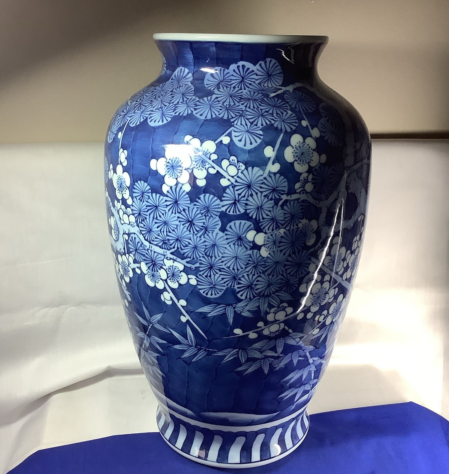 Huge Antique Chinese Prunus Vase THREE FRIENDS OF WINTER Blue/White Plum Bamboo