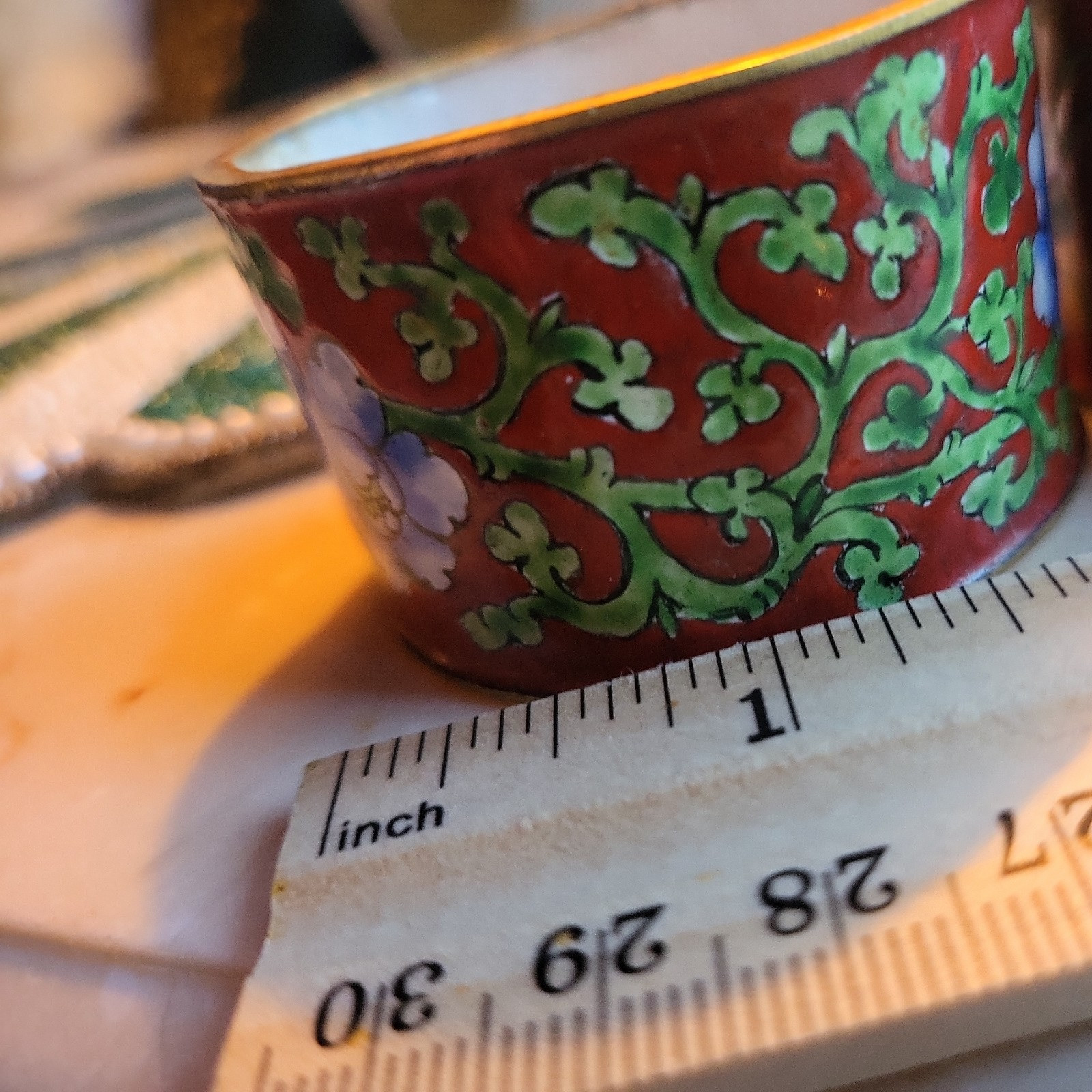 4 Vintage Cloisonné Napkin Ring Enamel red asian Floral Design Unique Multicolor