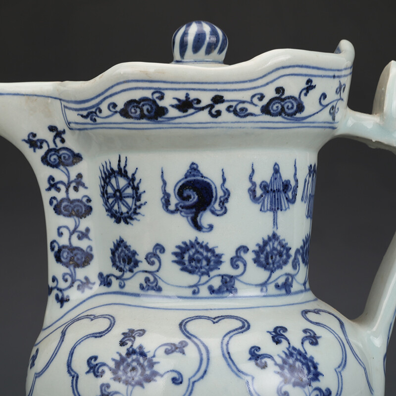 9.4″ Collect Chinese Blue and White Porcelain Eight Treasure Monk Hat Kettle