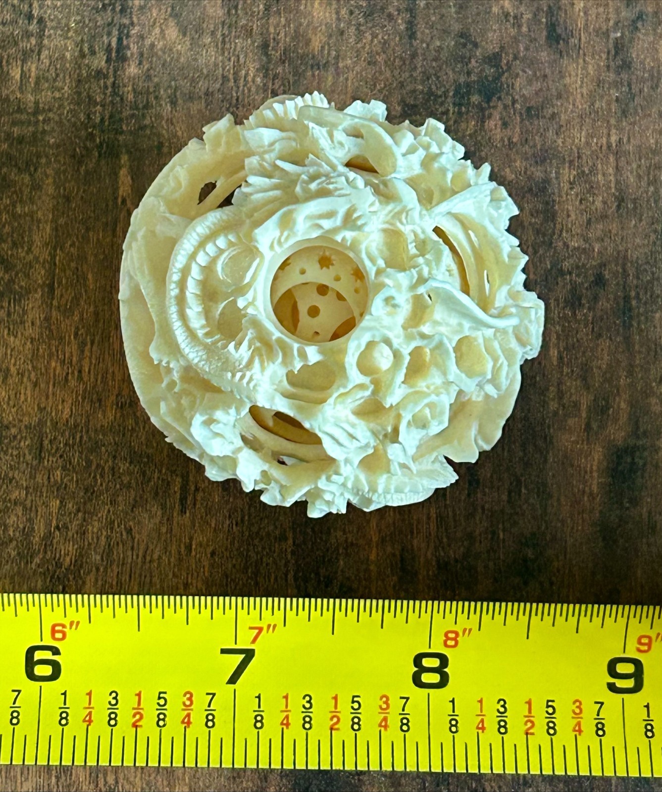 Vintage Hand‑Carved Puzzle Ball Sphere – Intricate Asian Décor – c.1960s (No Sta